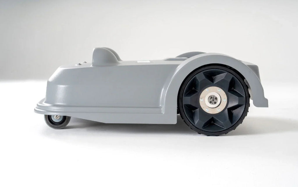 ECHO Mähroboter TM-850 - für Sportplätze und Großflächen