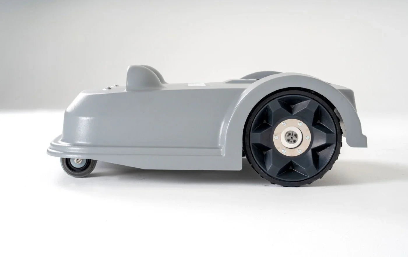 ECHO Mähroboter TM-850 - für Sportplätze und Großflächen