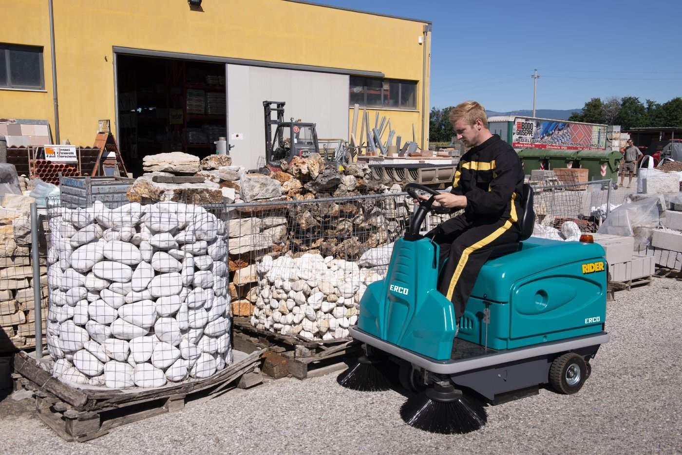 ERCO Aufsitzkehsaugrmaschine "RIDER" ER-AKM-1201HS