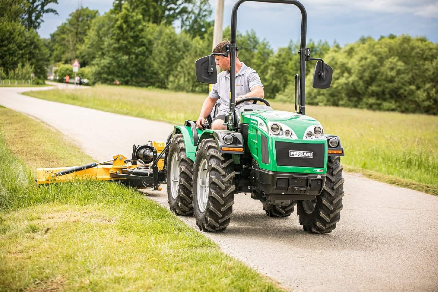 FERRARI Kompakttraktor Cromo 35 AR -Grundmaschine ohne Bereifung
