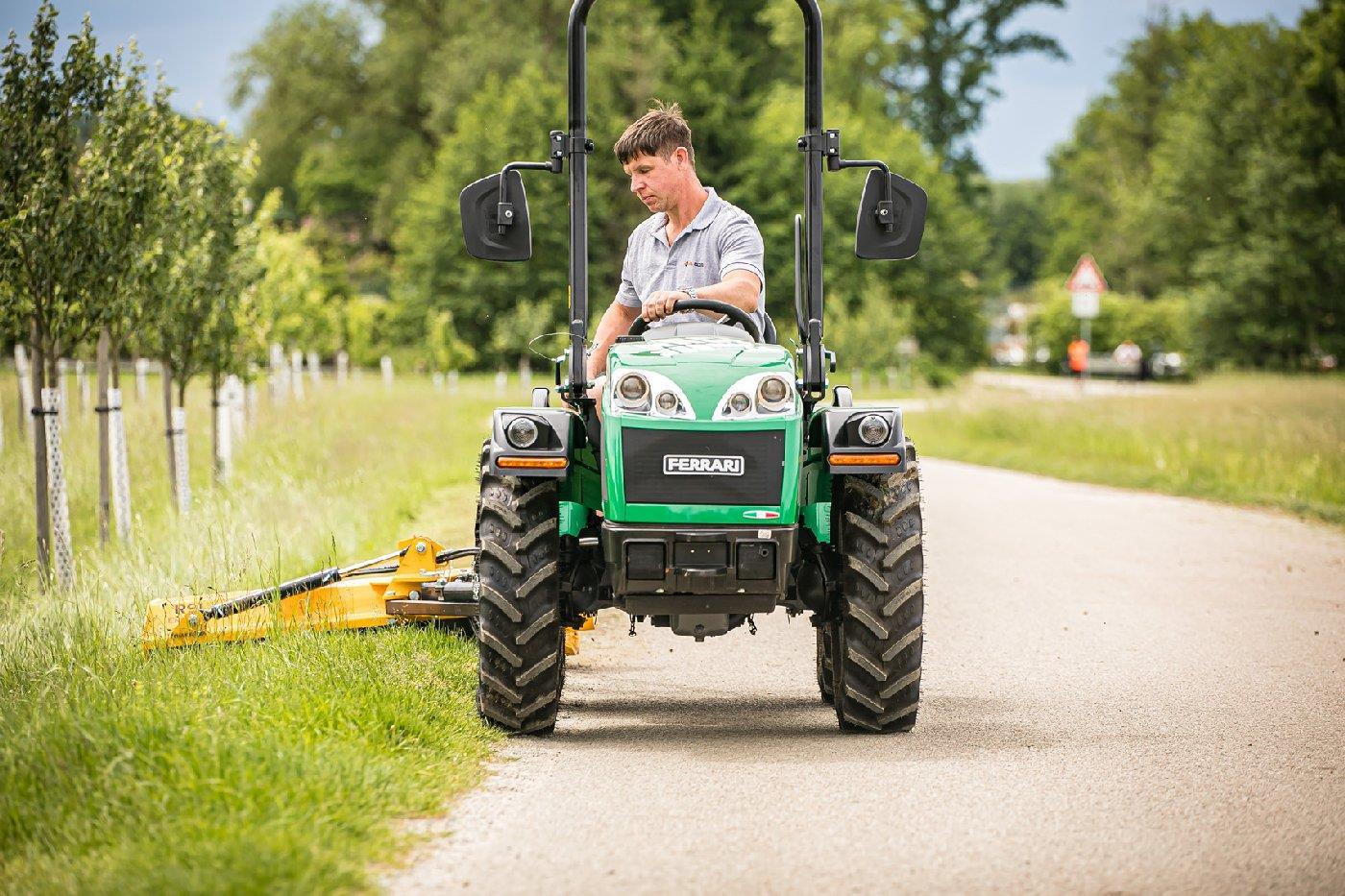 FERRARI Kompakttraktor Cromo 35 RS -Grundmaschine ohne Bereifung