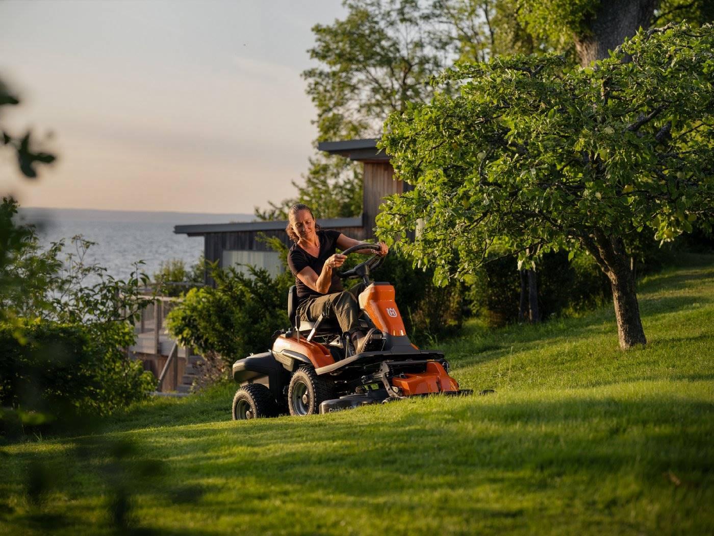 Husqvarna Akku-Frontmäher R 200iX AWD Grundgerät