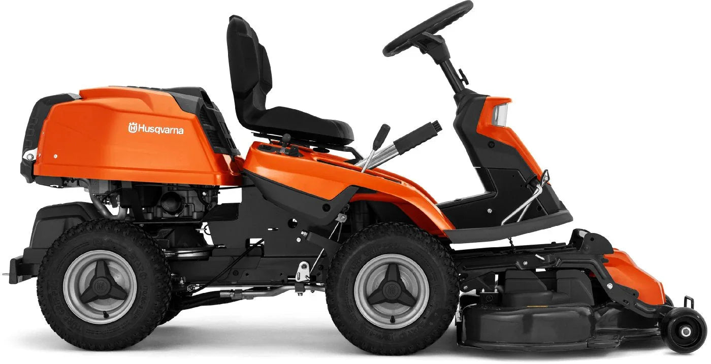 Husqvarna Profi-Frontmäher R 216T AWD Combi 94 Winterpaket mit Schneeschild und Gummileiste