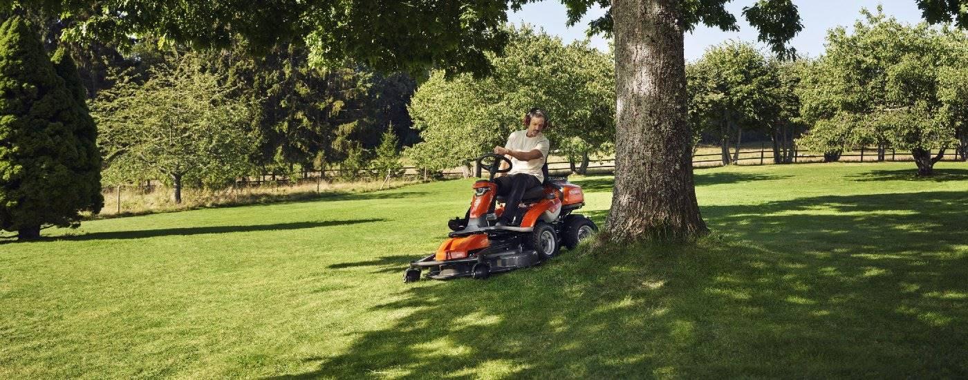 Husqvarna Profi Allrad-Frontmäher R 316TsX AWD - Grundgerät ohne Mähwerk