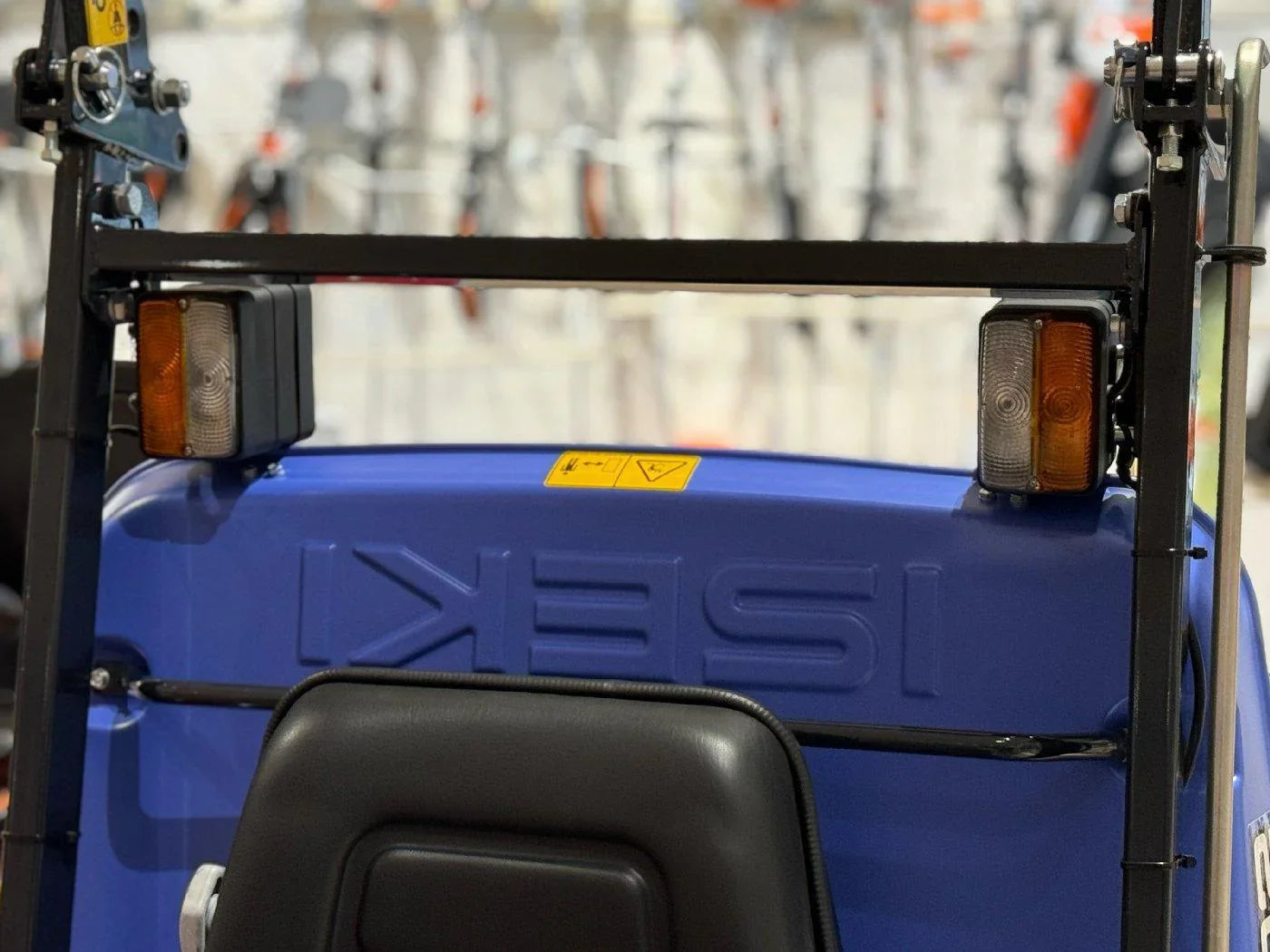 Iseki Diesel-Rasentraktor SXG 216 H mit StVZO Paket mit elektrischer Entleerung - Ausstellungsgerät