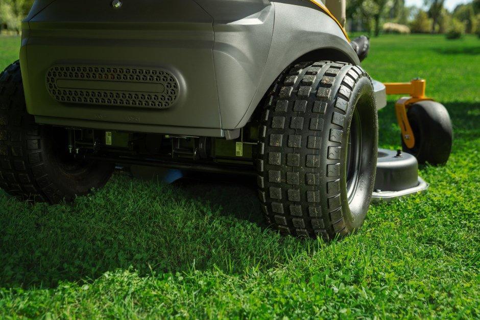 Stiga Akku-Zero-Turn-Mäher Gyro 900e