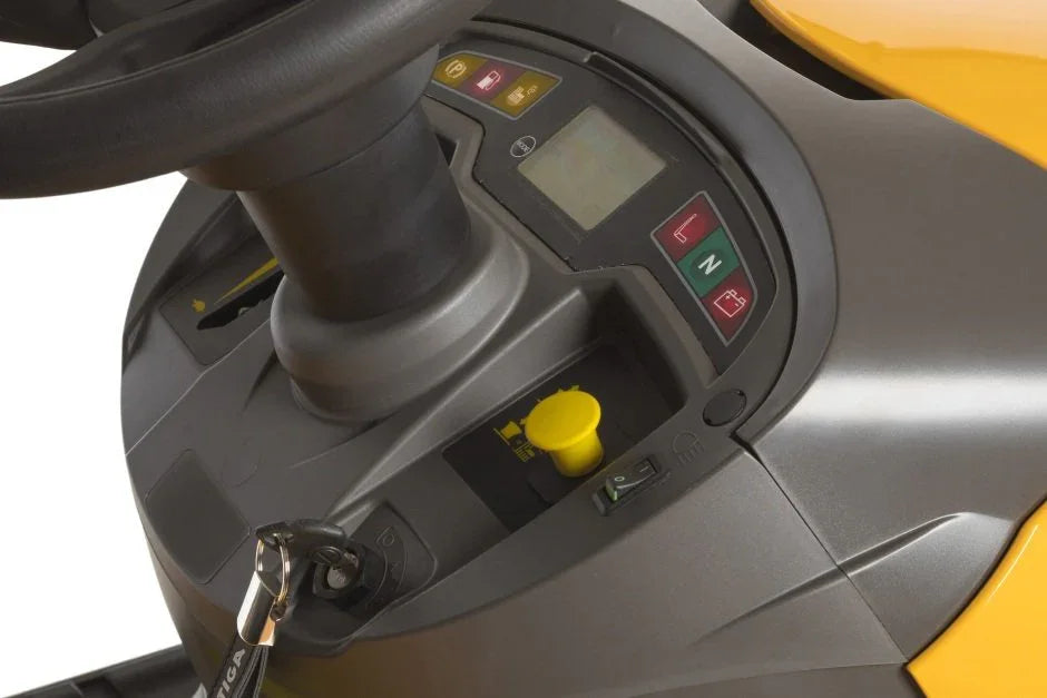 Stiga Rasentraktor Tornado 7108 W Special