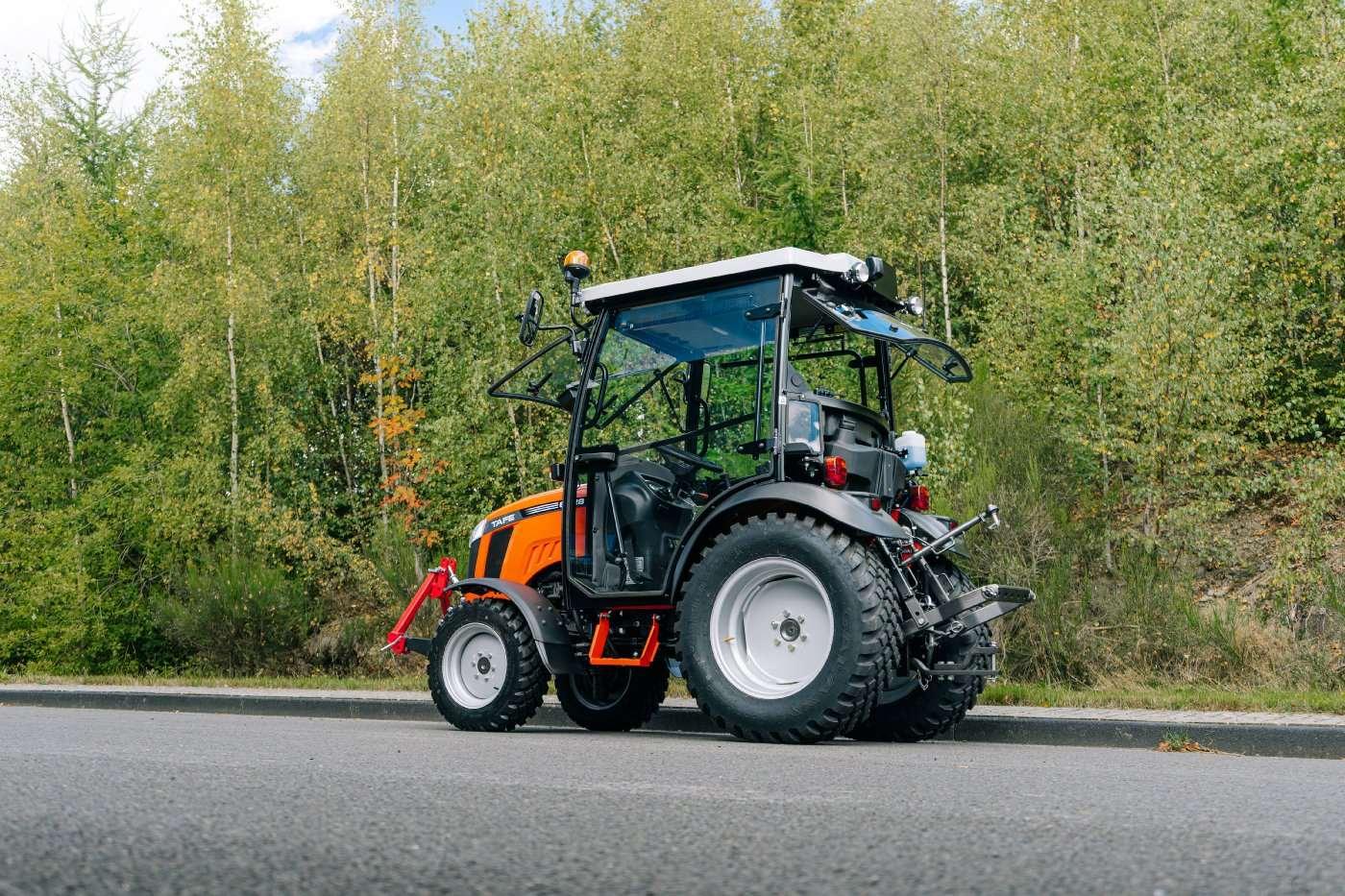 Tafe Allrad-Universalschlepper 6028H AS mit Winterpaket und AS-Bereifung