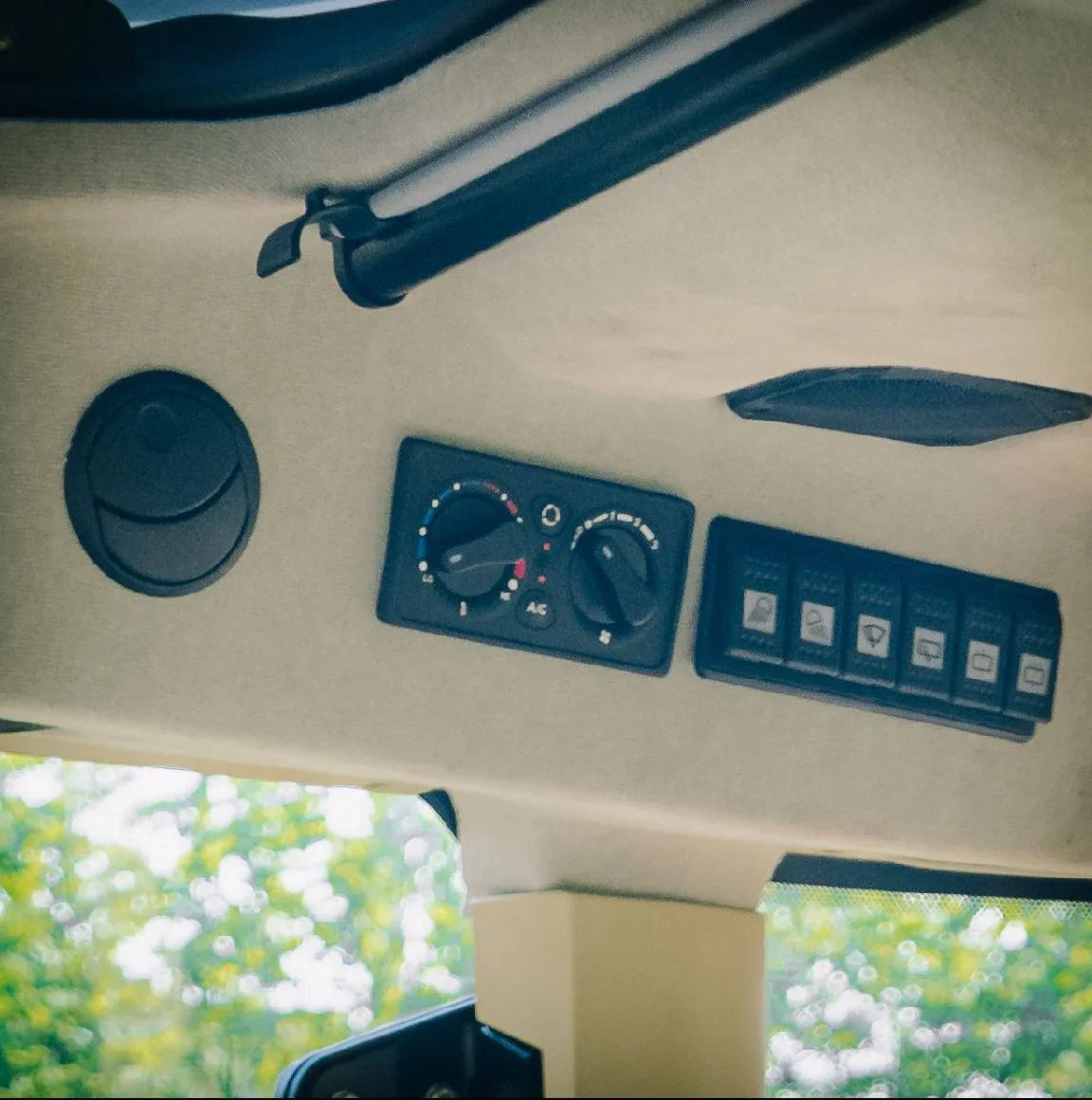 Tafe Allrad-Universalschlepper 7515C mit Kabine und AS-Bereifung