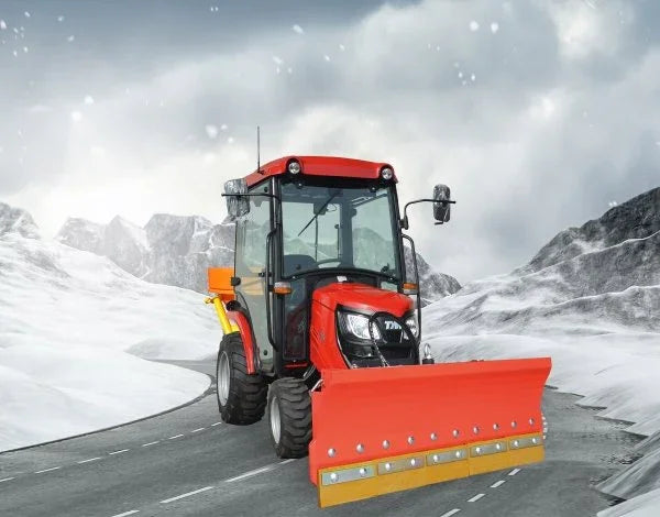 Tym Allrad-Kompakttraktor T255 HST mit Winterpaket Kabine, Schneeschild und Streuer