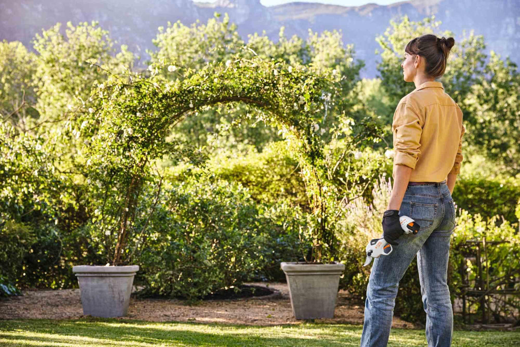 ECHO Akku-Rebschere DPS-350 -inkl. Akku und Ladegerät